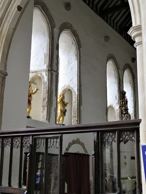 rye church, sussex (45)c15 screen, c18 clock jacks, c13 n.e. chapel