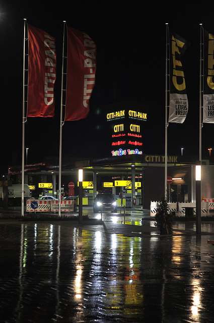 Schietwetter  und Lebensfreude in der "Citti"