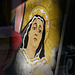 La Vierge m'est apparue derrière la vitre d'une boutique