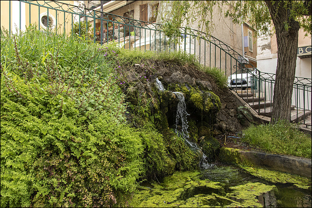 HFF - La fontaine - Der Brunnen -The fountain