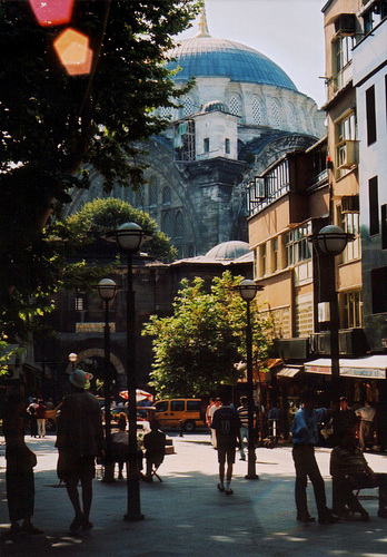 street scene from istanbul