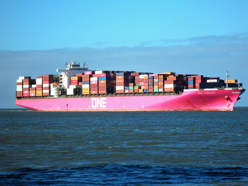 ONE   HAMBURG