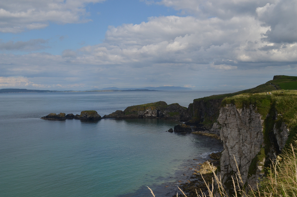 Cnoc Sochaí Coast and Scotland on the Horizon