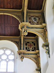 wollaton hall, notts; c16 house by robert smythson 1580-8; false  hammerbeam roof in hall with additional heraldry by wyatville 1823