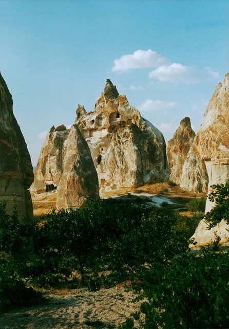 Fairy chimneys, Cappadocia (13a) Fairy chimneys, Cappadocia (13a)