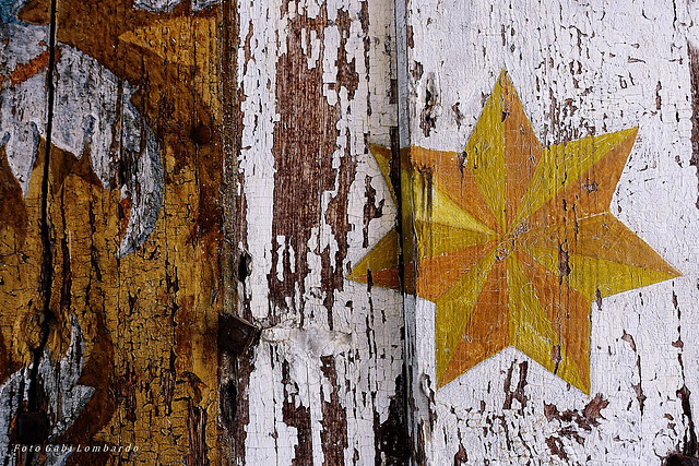 a star on the wood