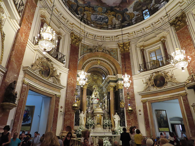 Valencia: basílica de la Virgen de los Desamparados, 1