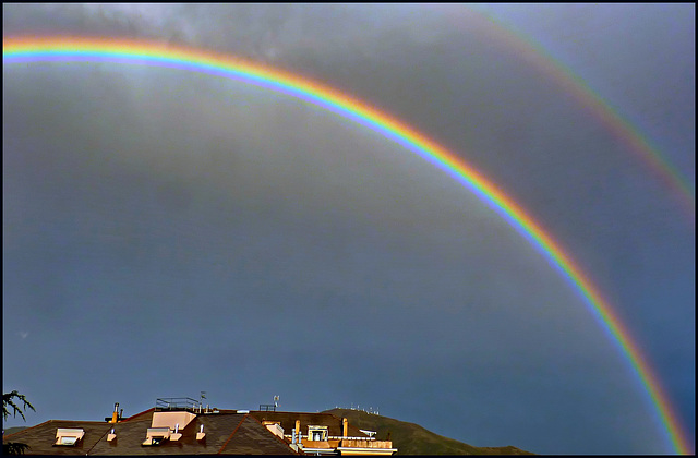 la magia dell'ultimo raggio di sole - arcobaleno doppio