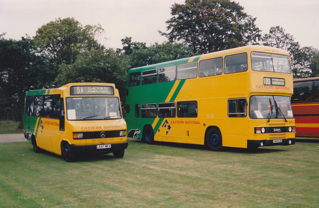 Eastern National 647 (L647 MEV) and 4019 (C419 HJN) at the ETC Rally near Norwich – 12 Sep 1993 (204-10)