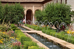 Generalife - Im "Patio de la Acequia" (2)