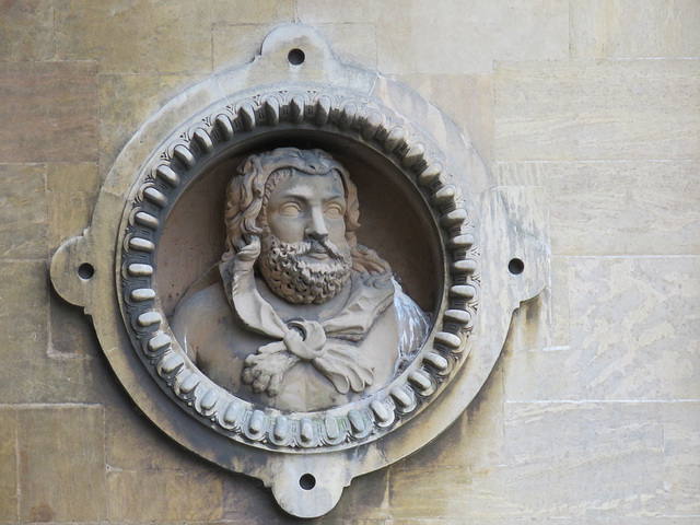 wollaton hall, notts; c16 house by robert smythson 1580-8; hercules