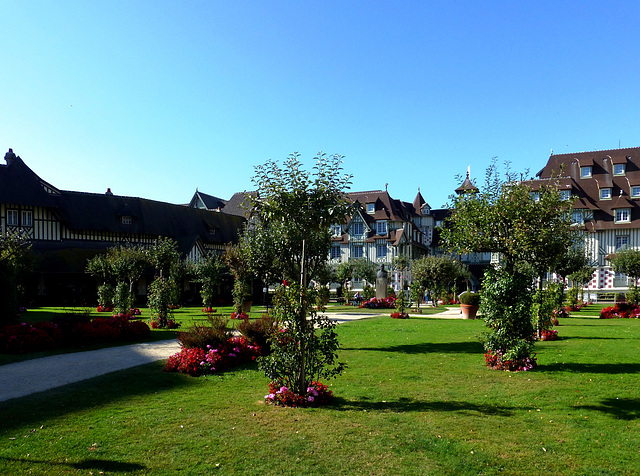 FR - Deauville - Jardin Francois André