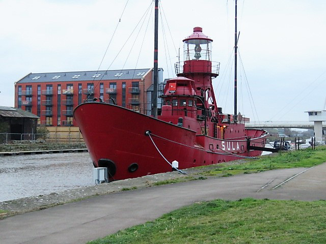 gloucester docks (2)