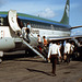 Einsteigen zum Flug vom Norman Manley International Airport auf Jamaica nach Miami in Florida 1984