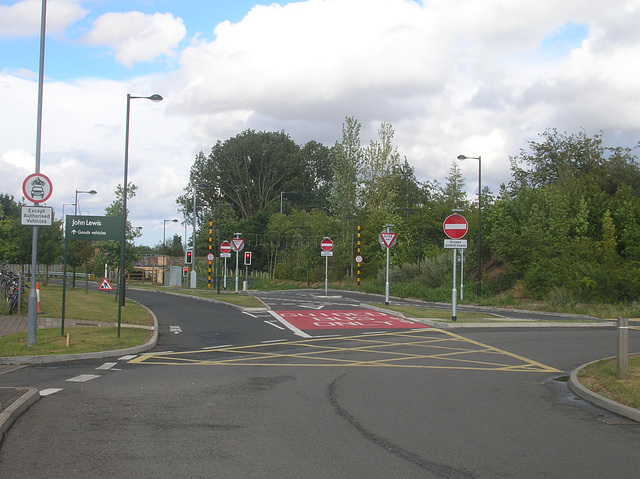 Cambridgeshire Guided Busway - 17 Jul 2011