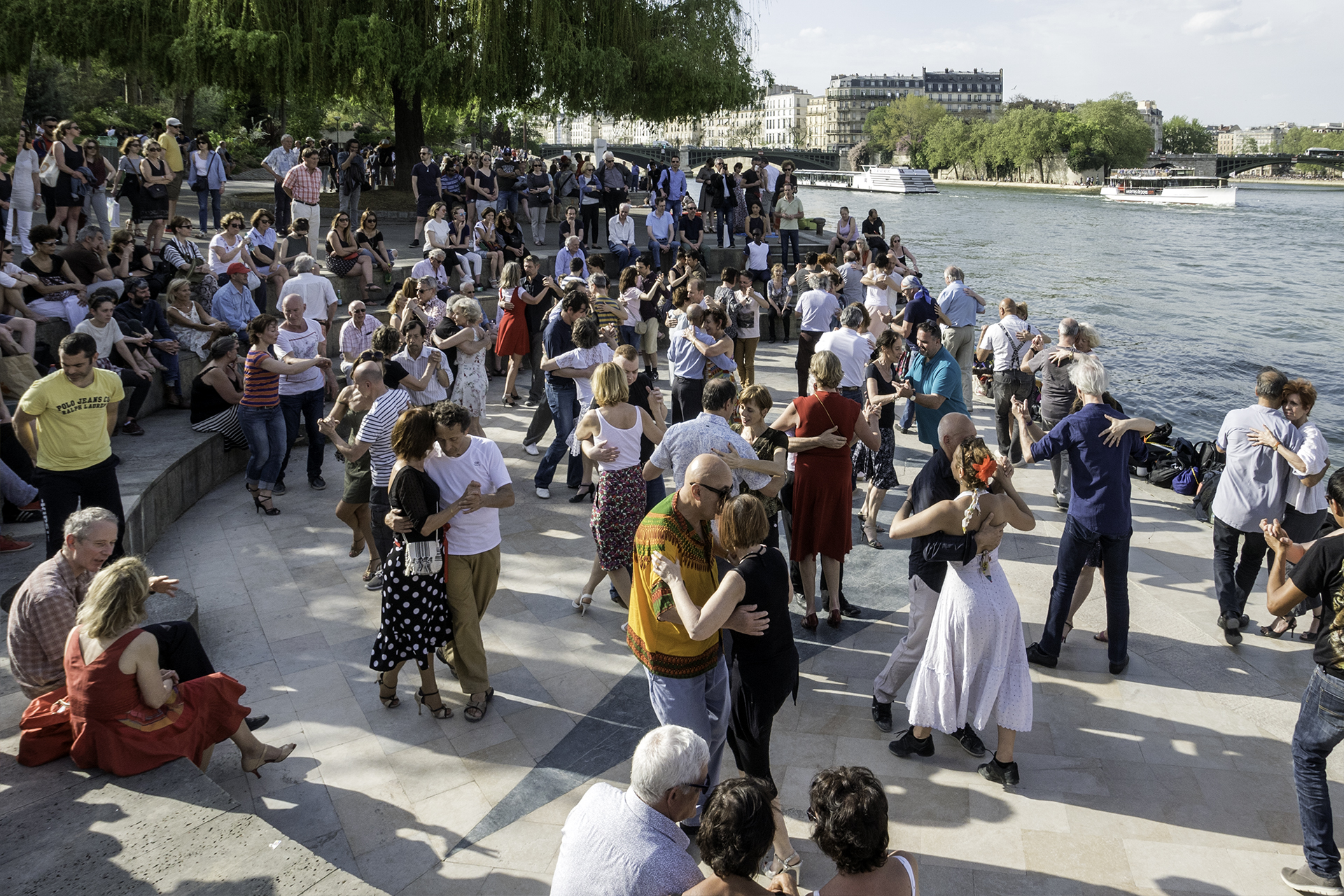 Un dimanche à Paris