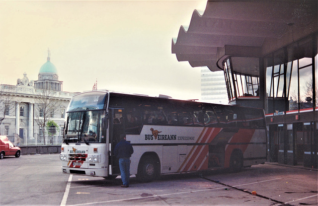 Bus Éireann PD52 (92D10052) at Bus Áras, Dublin - 11 May 1996 (313-21A)