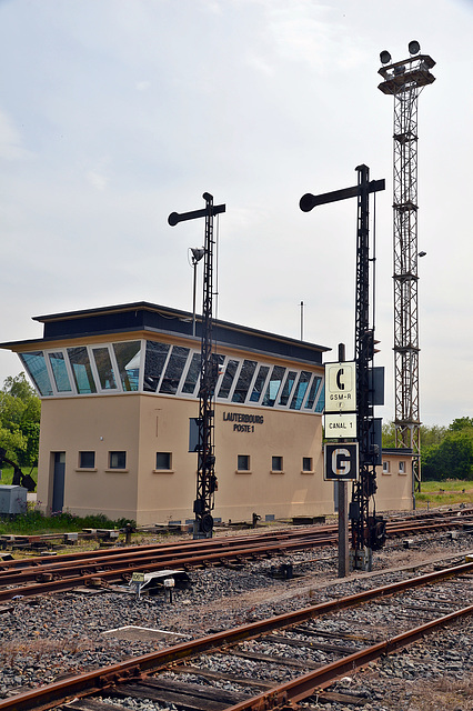 Stellwerk im Bahnhof Lauterburg