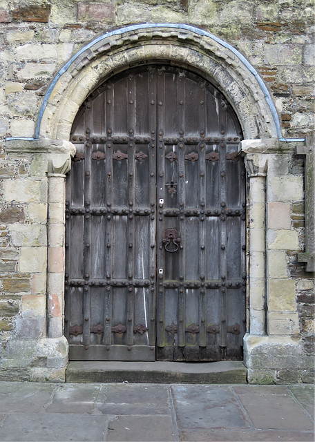 rye church, sussex (8)c12 north doorway leading into the transept: perhaps moved here when the nave was rebuilt