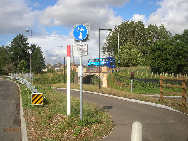 Cambridgeshire Guided Busway - 17 Jul 2011