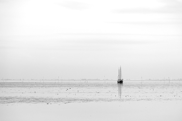 Grey turns to Grey (Ijsselmeer)