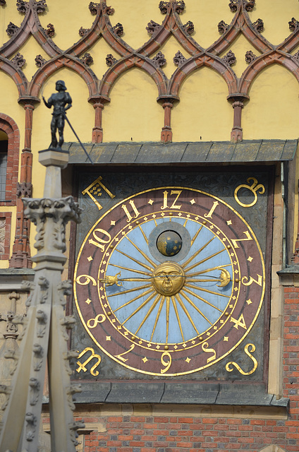 Wroclaw, Town Hall Clock and Pillory Statue