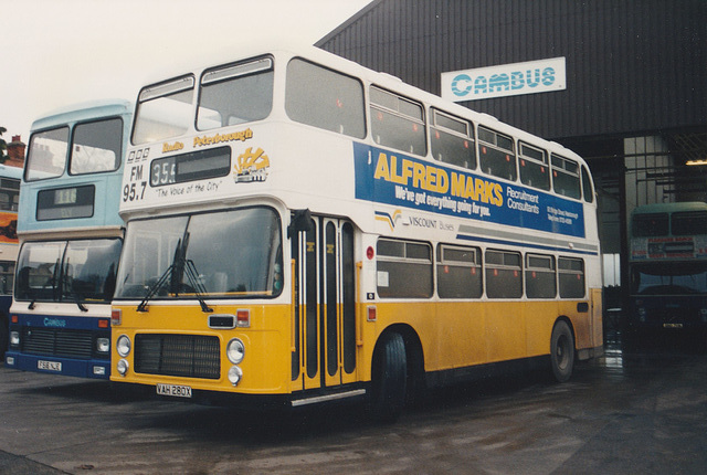 Viscount Bus and Coach B60 (VAH 280X) at the Cambus garage in Ely – 29 Dec 1990 (134-30)