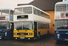 Viscount Bus and Coach B5 (H475 CEG) at the Cambus garage in Ely – 24 Dec 1990 (134-21)