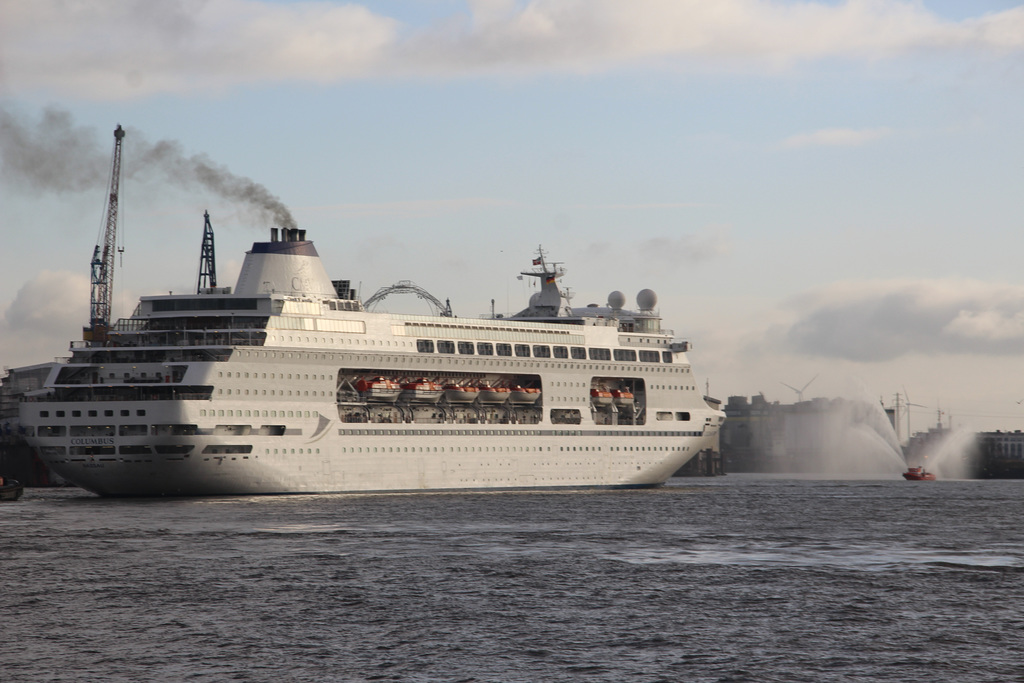 Kreuzfahrtschiff  COLUMBUS