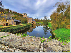 Le moulin et le château.