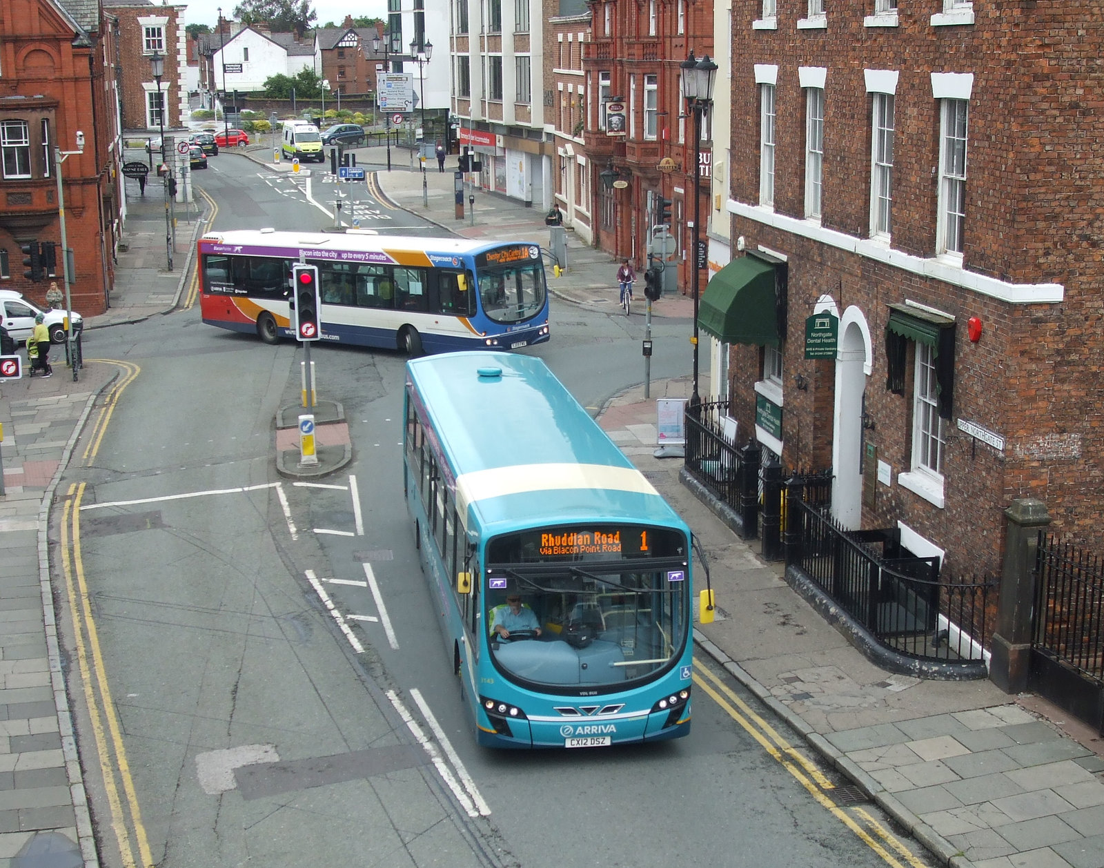 DSCF9642 Arriva CX12 DSZ and Stagecoach YJ09 FWG