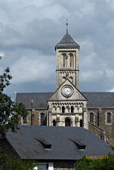 Eglise de MONTSURS (Mayenne)
