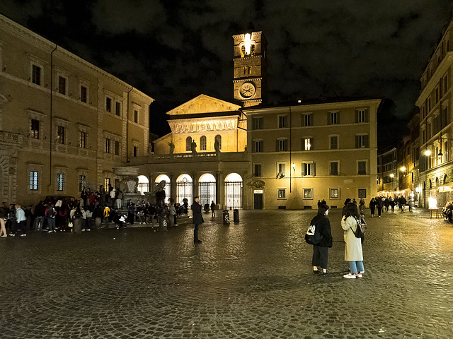 Square and Church of Santa Maria in Trastevere by night