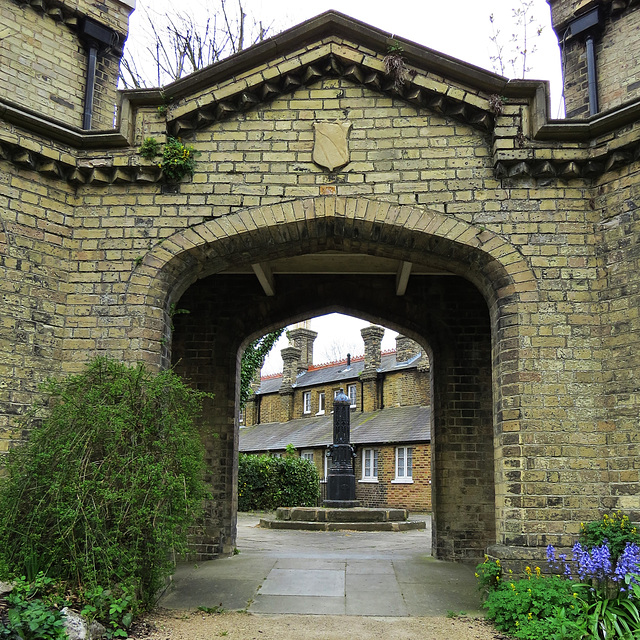 free watermen and lightermen's almshouses, penge