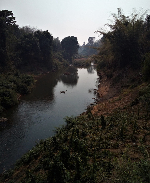 Petite rivière laotienne