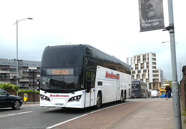 Andrews Coaches (Mil-Ken Travel) JAZ 3562 (X90 LDN, GO02 MBR) in Cambridge - 22 Apr 2024 (P1170988)