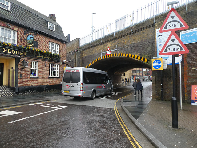 Arrow Taxis AY67 PXN in Chelmsford - 6 Dec 2019 (P1060246)