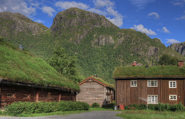 Kårvatn mountain farm.