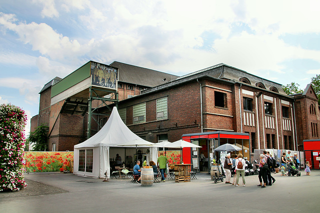 Ehem. Lohnhalle mit Kaue (Zeche Friedrich Heinrich 1/2, Kamp-Lintfort) / 26.07.2020