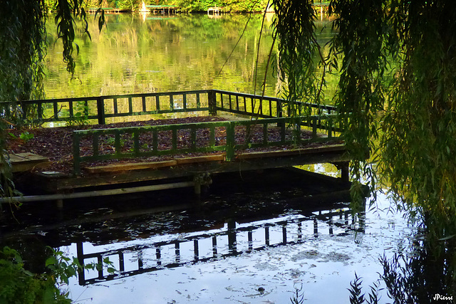 Grand Canal sur la Nonette (Chantilly)