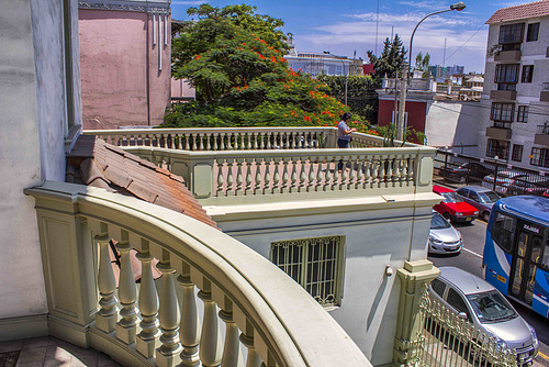 Balcon y Terraza, HFF