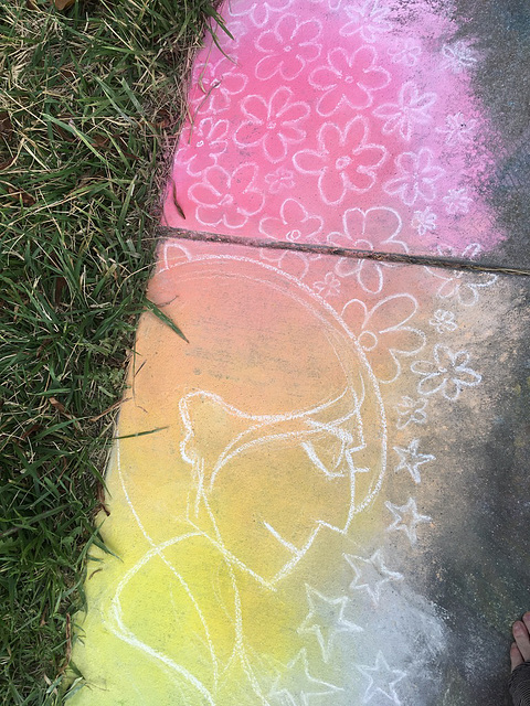 Pandemic chalk: Rainbow Puddle 4 (detail)