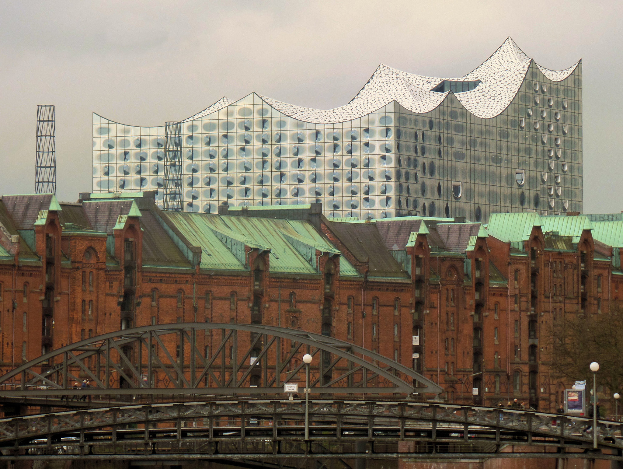 Speicherstadt mit Elbphilharmonie