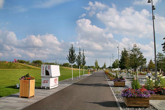 Sparkassen-Promenade im Zechenpark Friedrich Heinrich (Kamp-Lintfort) / 26.07.2020