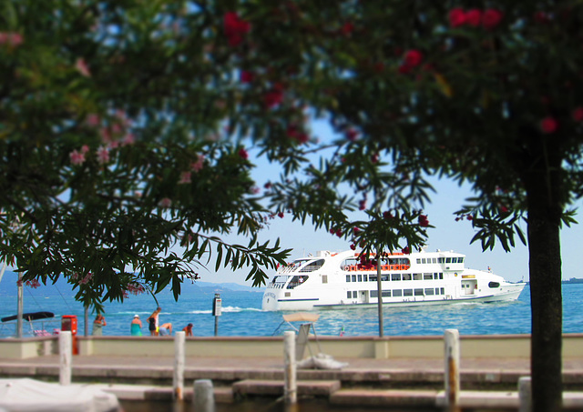 Navigarda - Gardone Riviera.