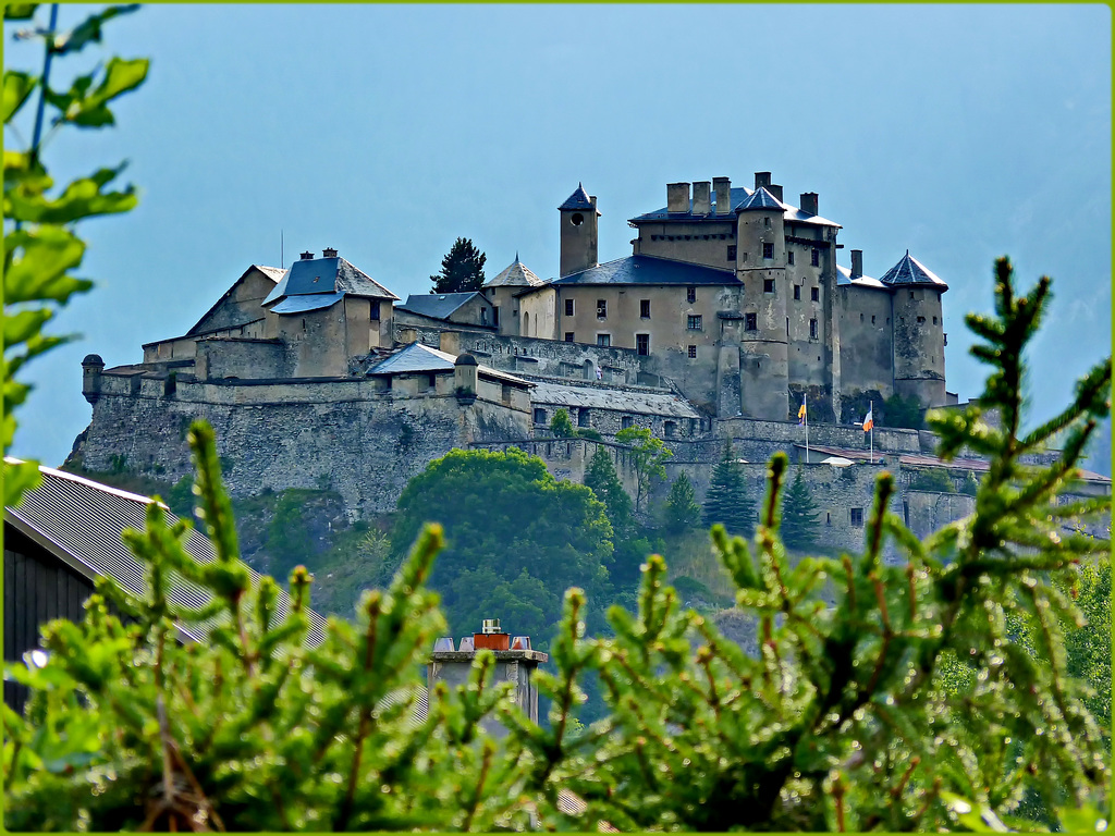 Provence : le fort Queyras au coucher du soleil