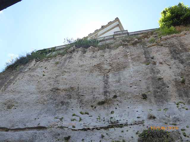 BOURDEILLES Dordogne