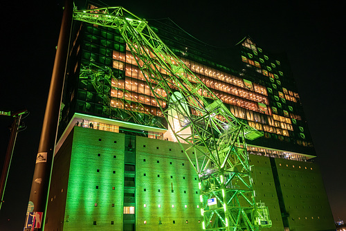 Elbphilharmonie in grün