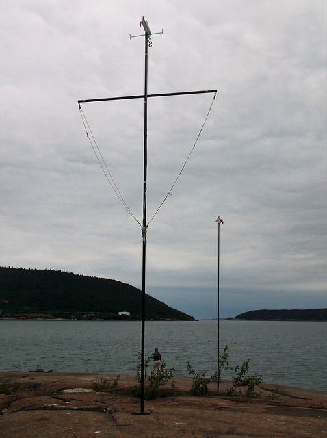 Voilier rocheux / Rocky sailing boat