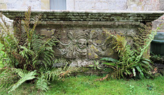 stockton church, wilts c18 tomb with skulls (1)